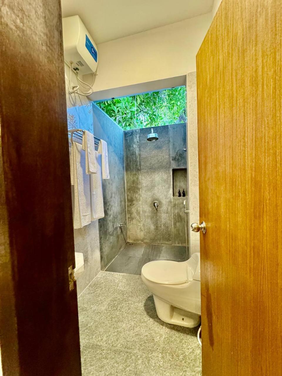 ホテル Seascape Retreats Dhigurah ディグラ エクステリア 写真