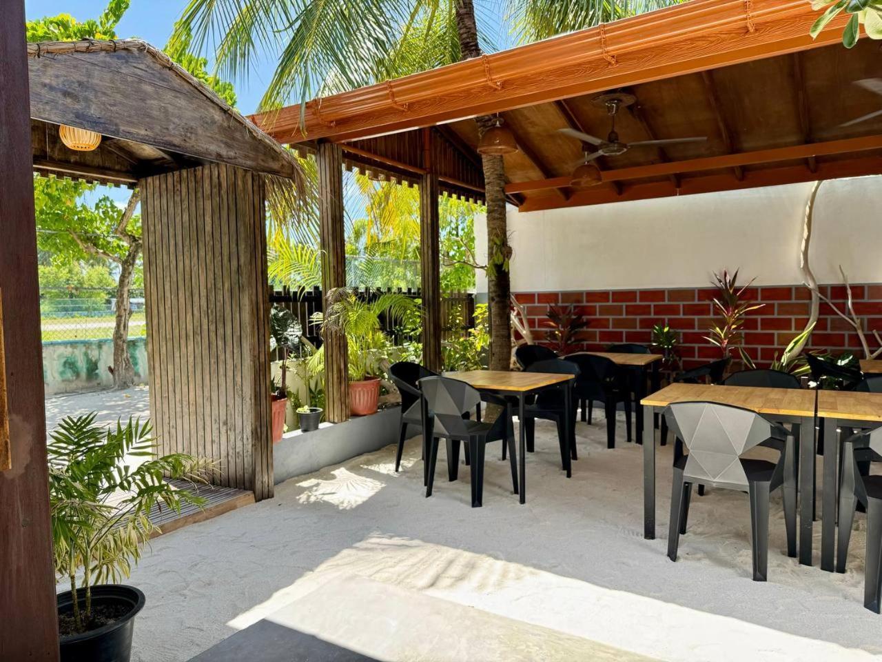 ホテル Seascape Retreats Dhigurah ディグラ エクステリア 写真