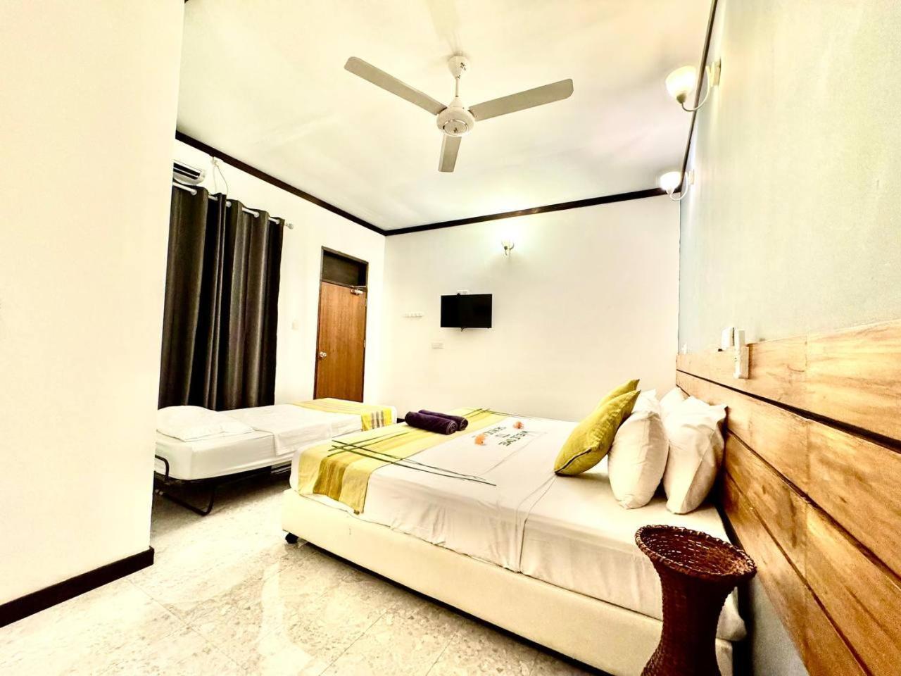 ホテル Seascape Retreats Dhigurah ディグラ エクステリア 写真