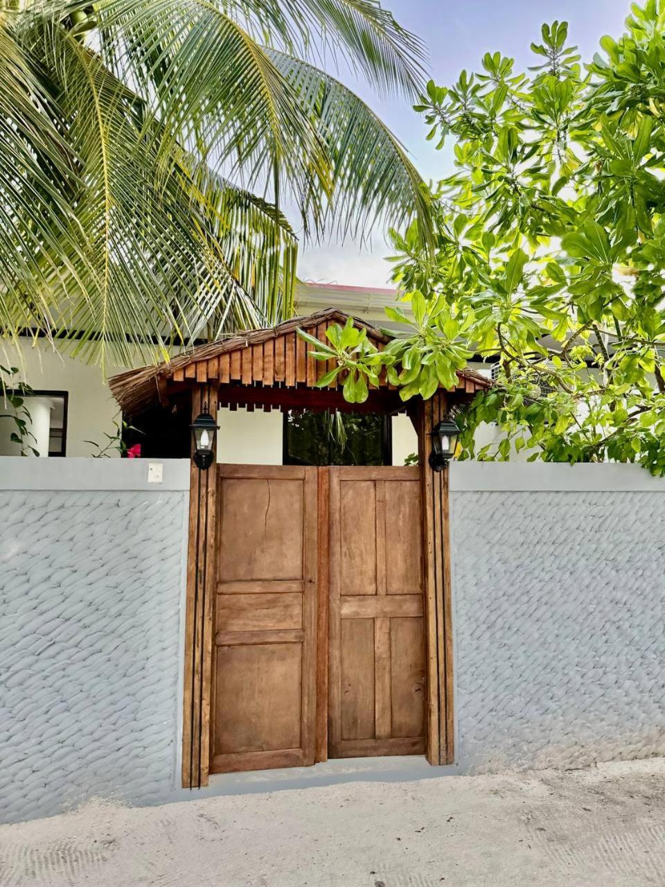 ホテル Seascape Retreats Dhigurah ディグラ エクステリア 写真