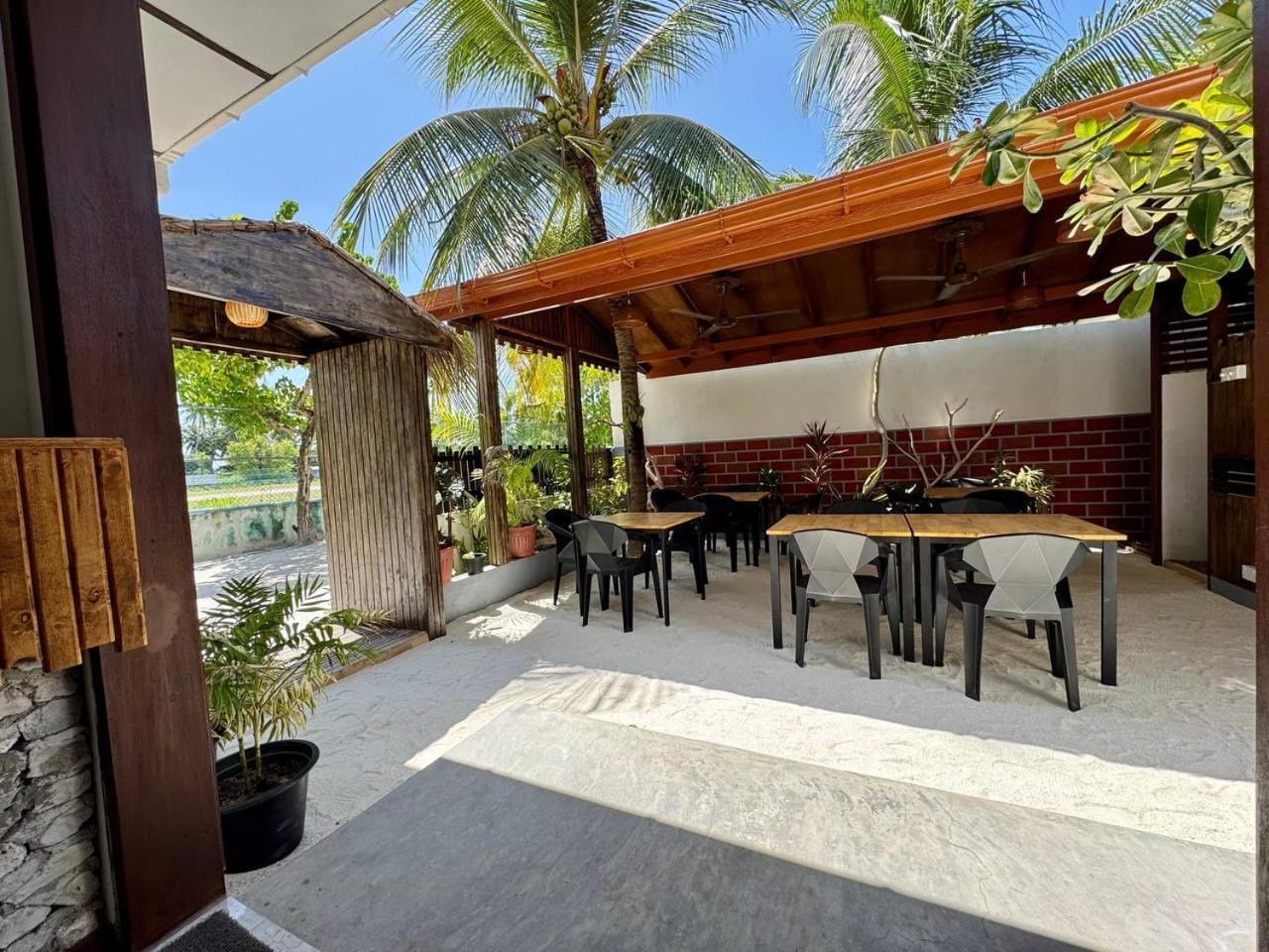 ホテル Seascape Retreats Dhigurah ディグラ エクステリア 写真